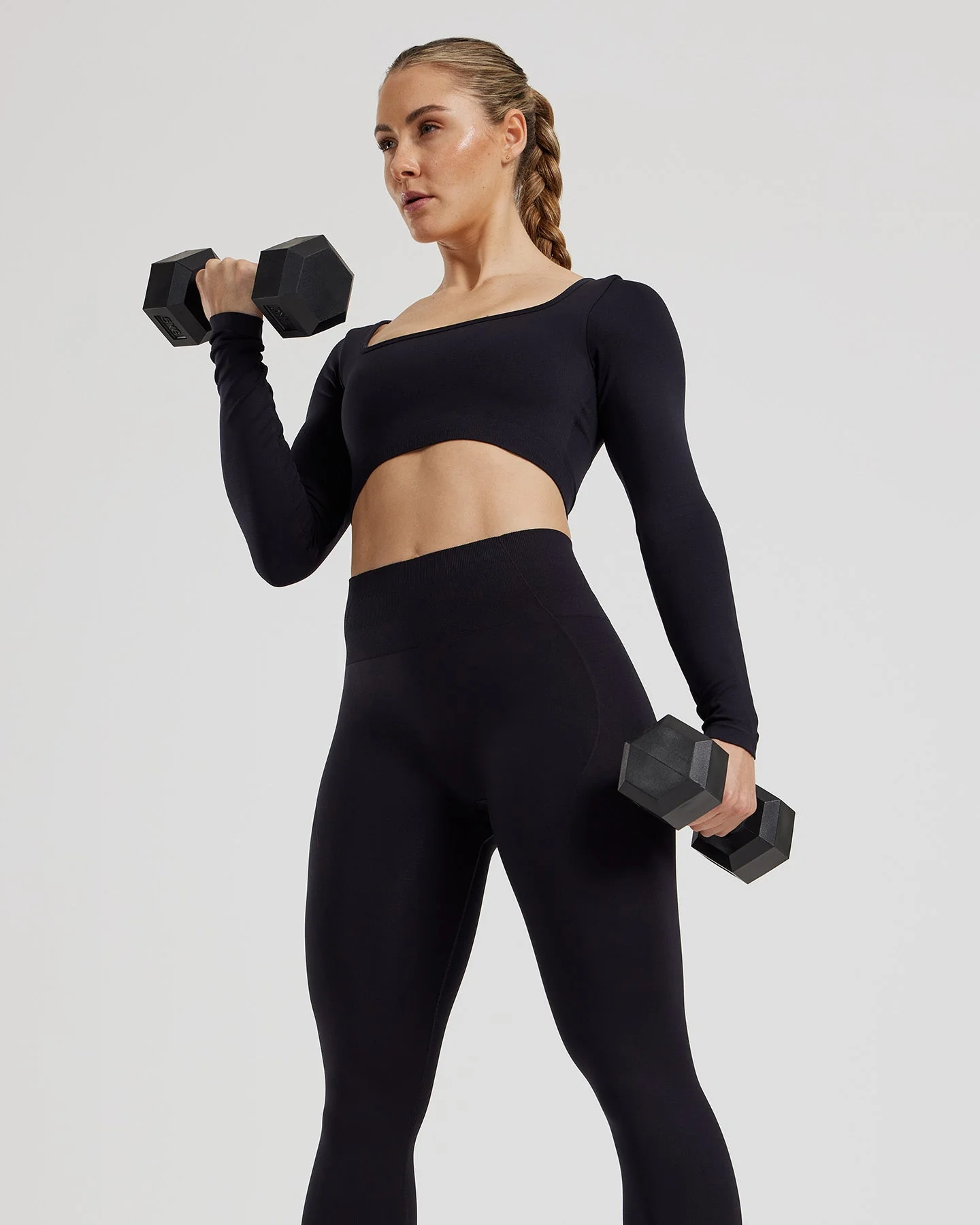 Define 2.0 Seamless Long Sleeve Built-In Bra Top | Black - Image 2
