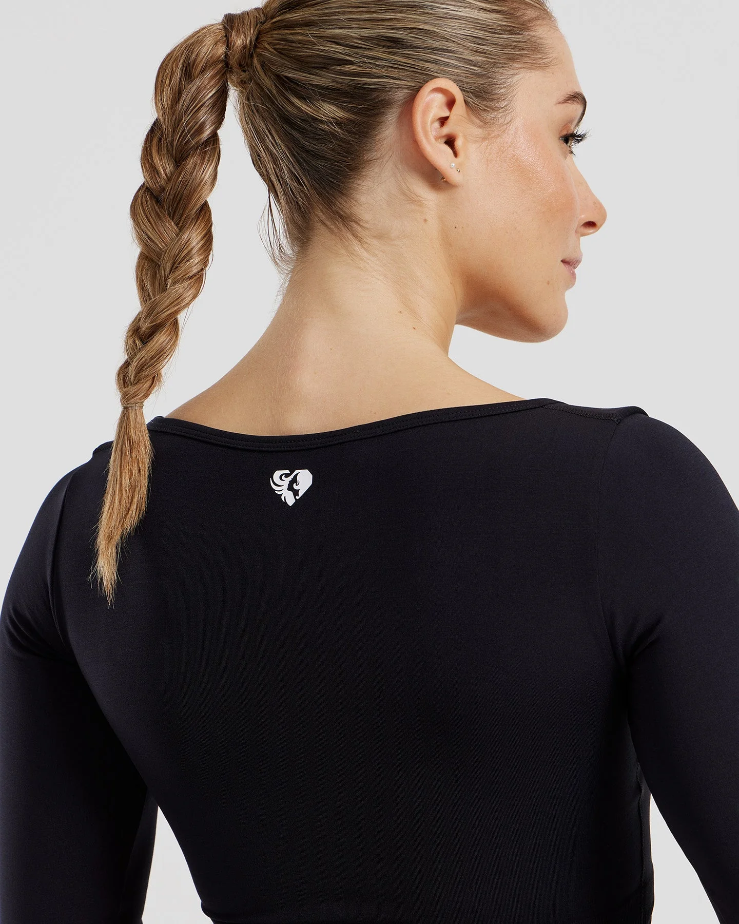 Define 2.0 Seamless Long Sleeve Built-In Bra Top | Black - Image 3
