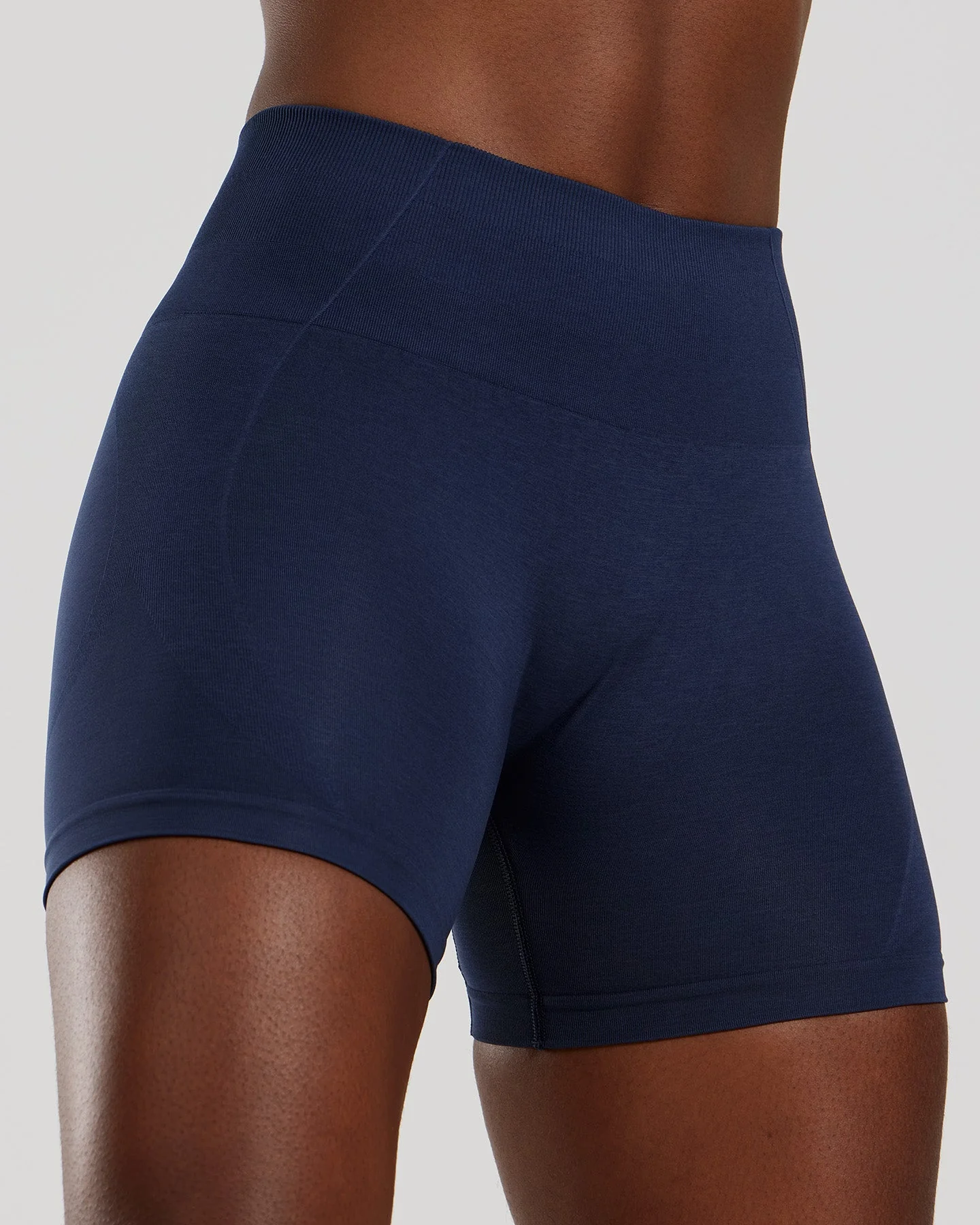 Define 2.0 Seamless Scrunch 4" Shorts | Sapphire Blue - Image 3