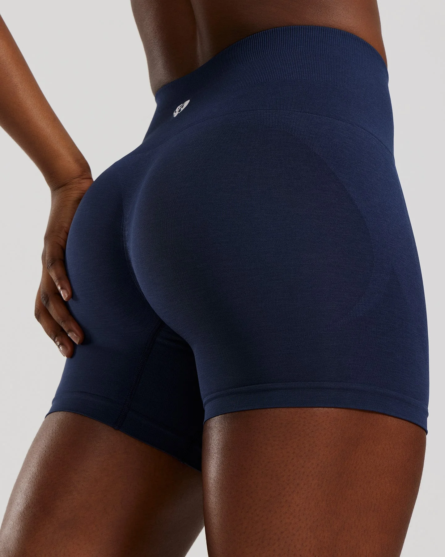 Define 2.0 Seamless Scrunch 4" Shorts | Sapphire Blue - Image 4