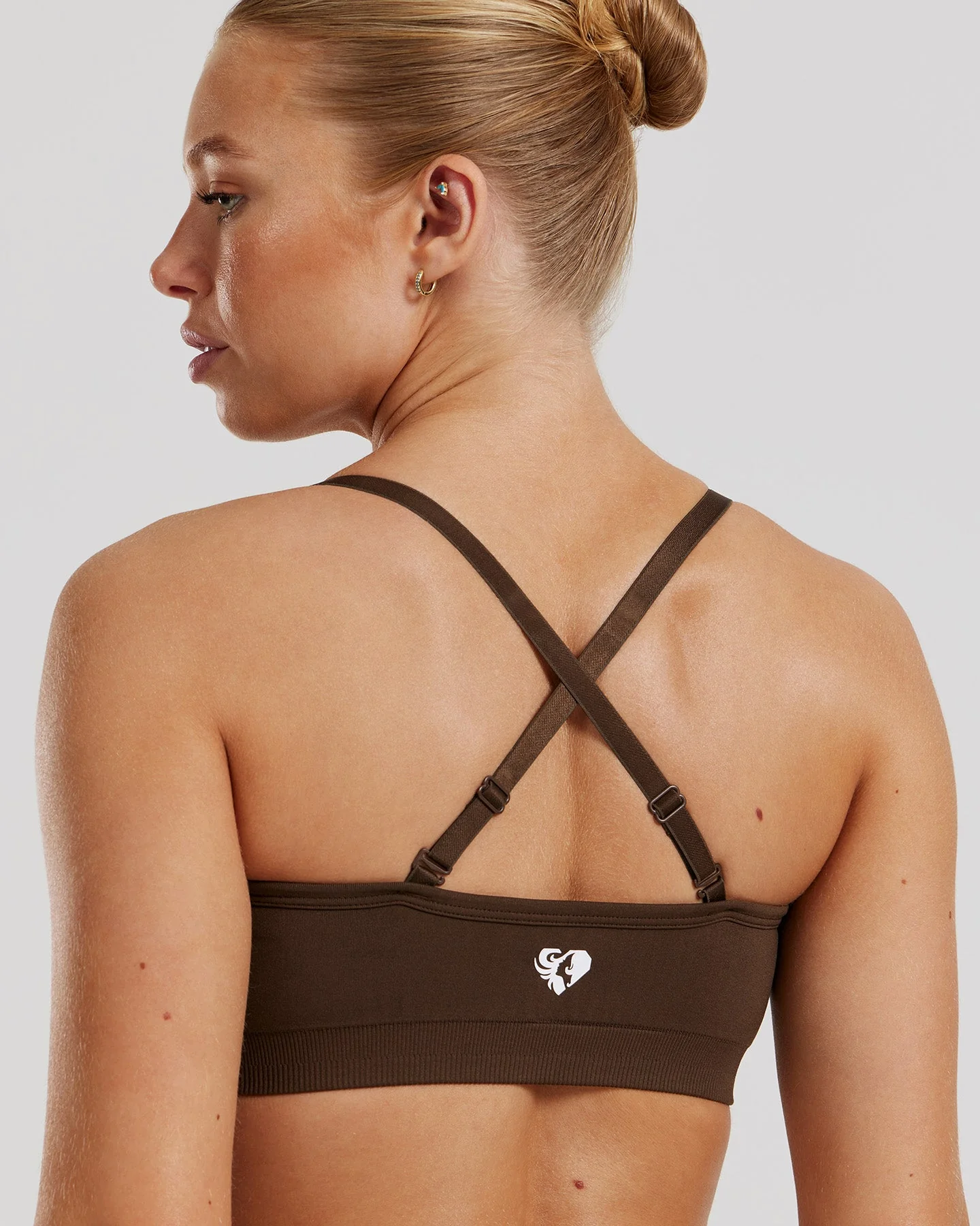 Define 2.0 Seamless Scrunch Bralette | Cocoa - Image 4
