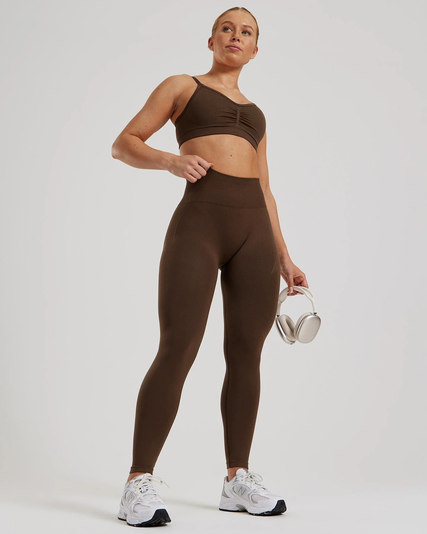 Define 2.0 Seamless Scrunch Bralette | Cocoa - Image 6