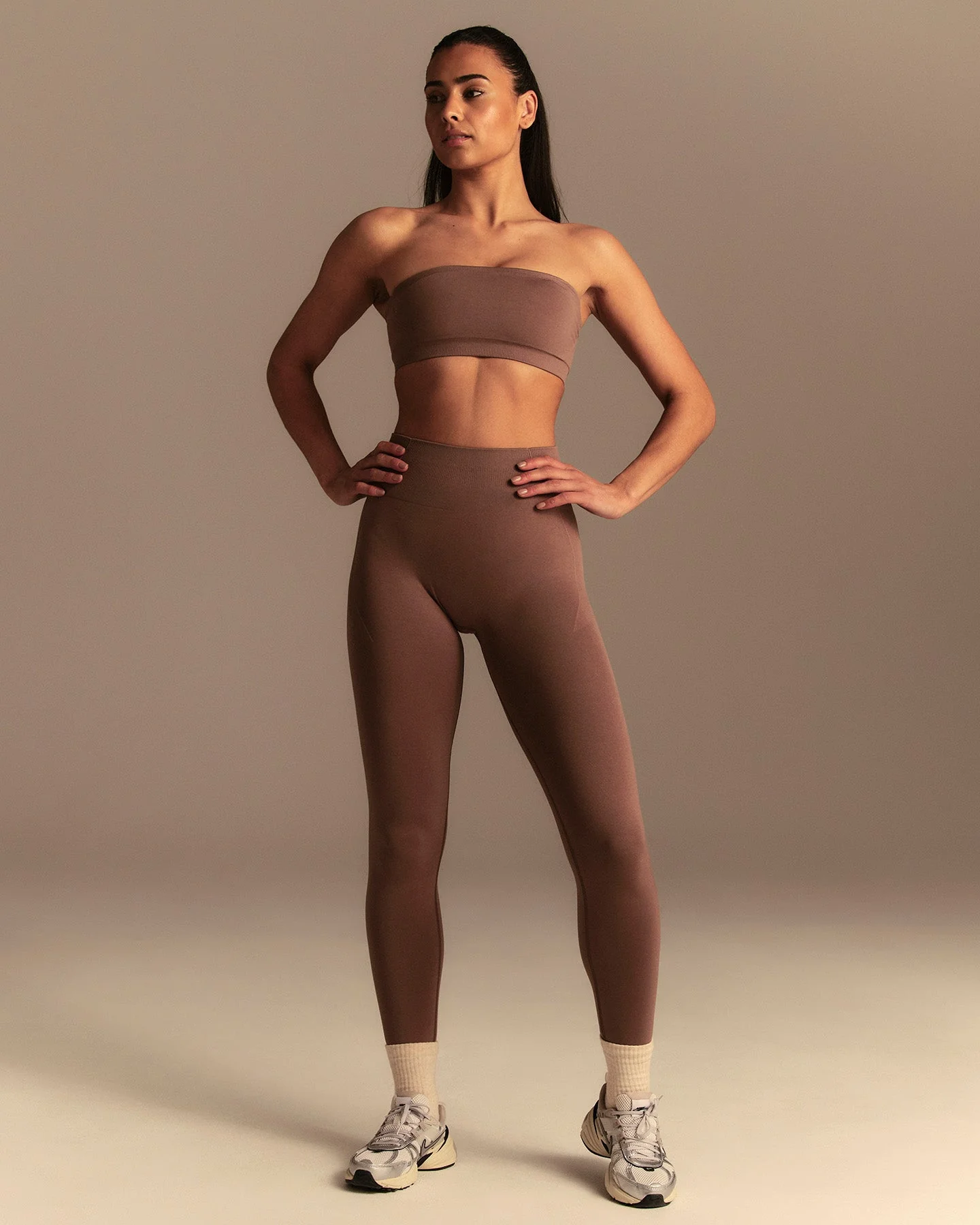 Define 2.0 Seamless Scrunch Leggings | Mocha - Image 6
