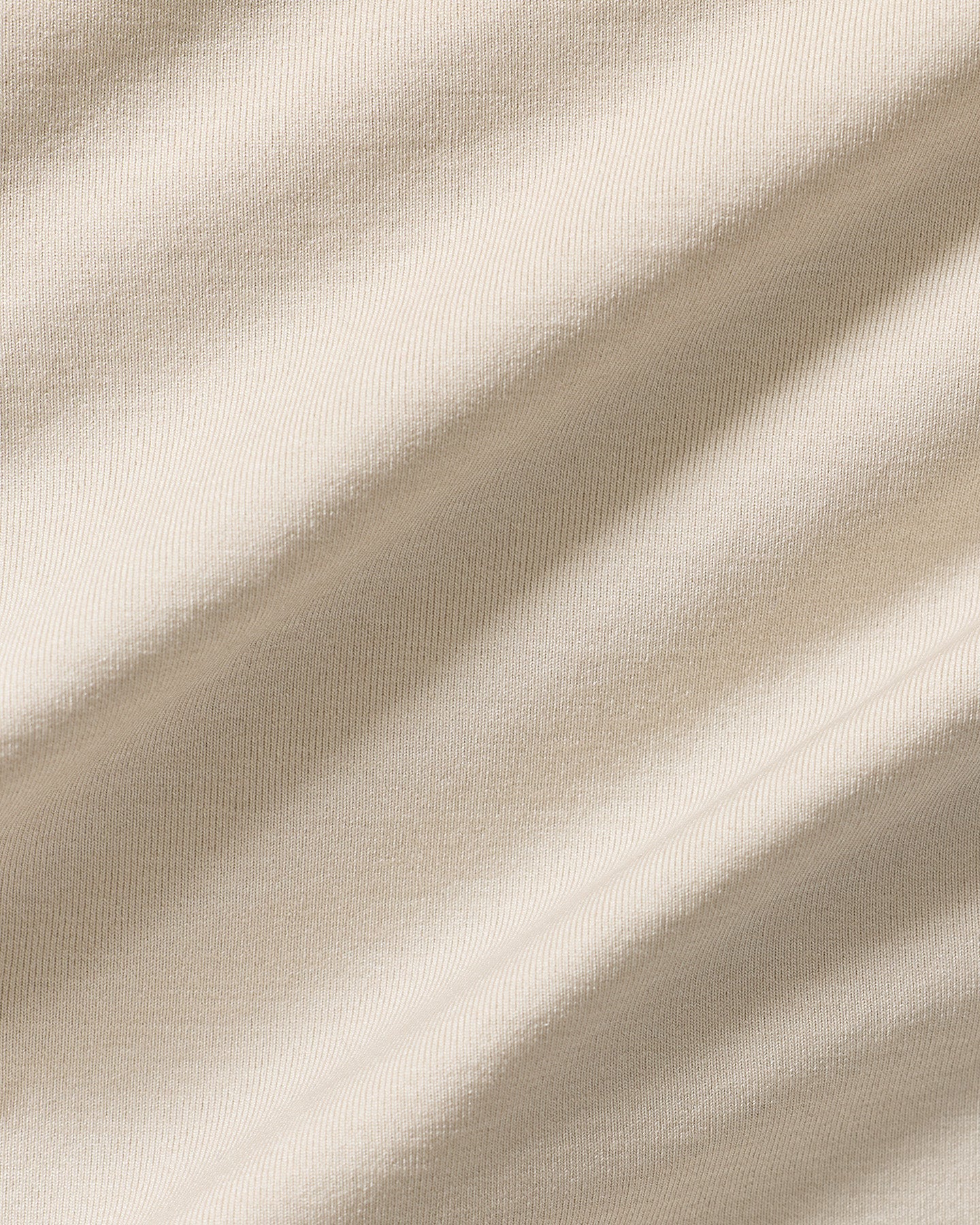 Define 2.0 Seamless Scrunch V-Neck Bra | Stone - Image 5