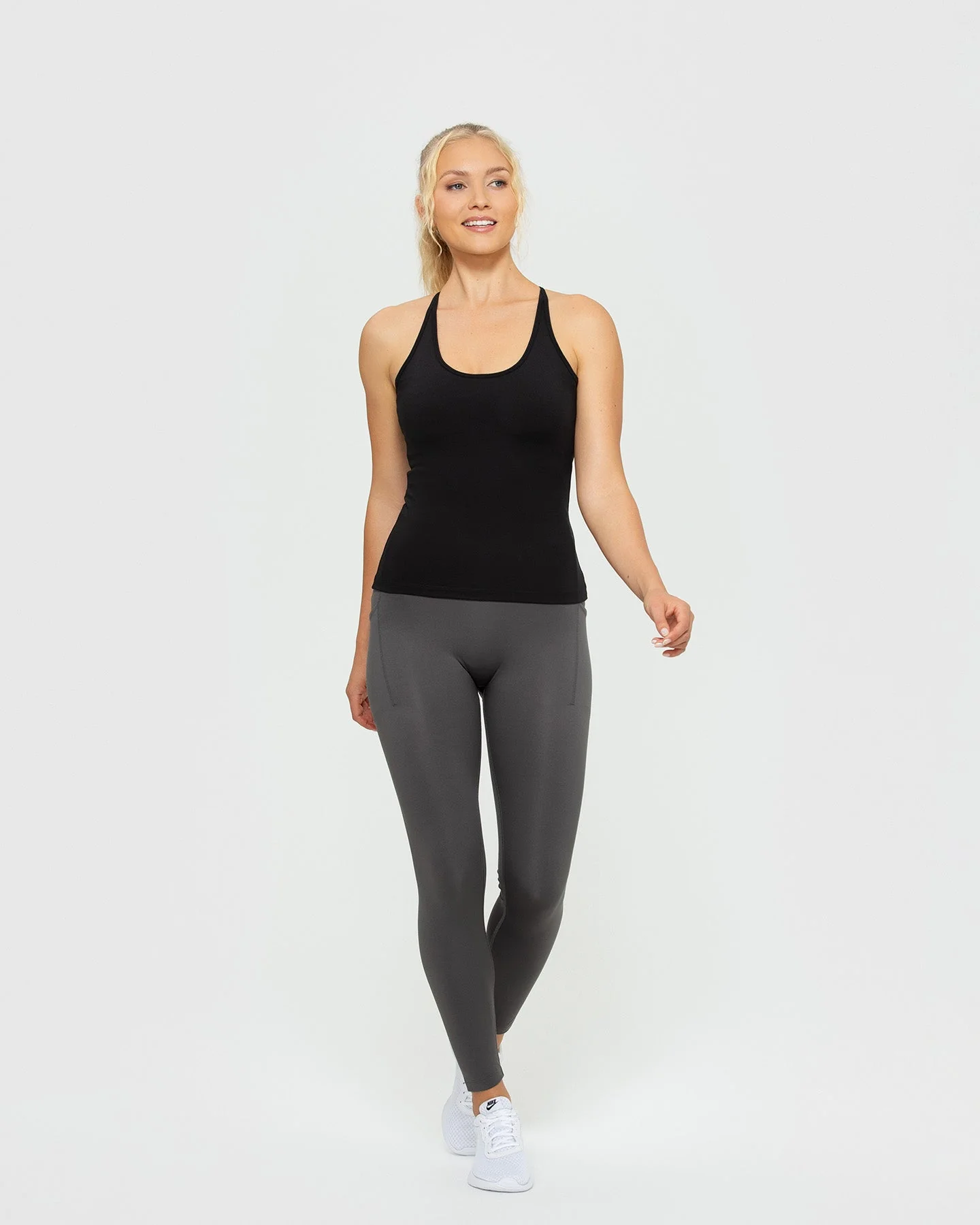 Essential Built-in Bra Tank | Black - Image 3