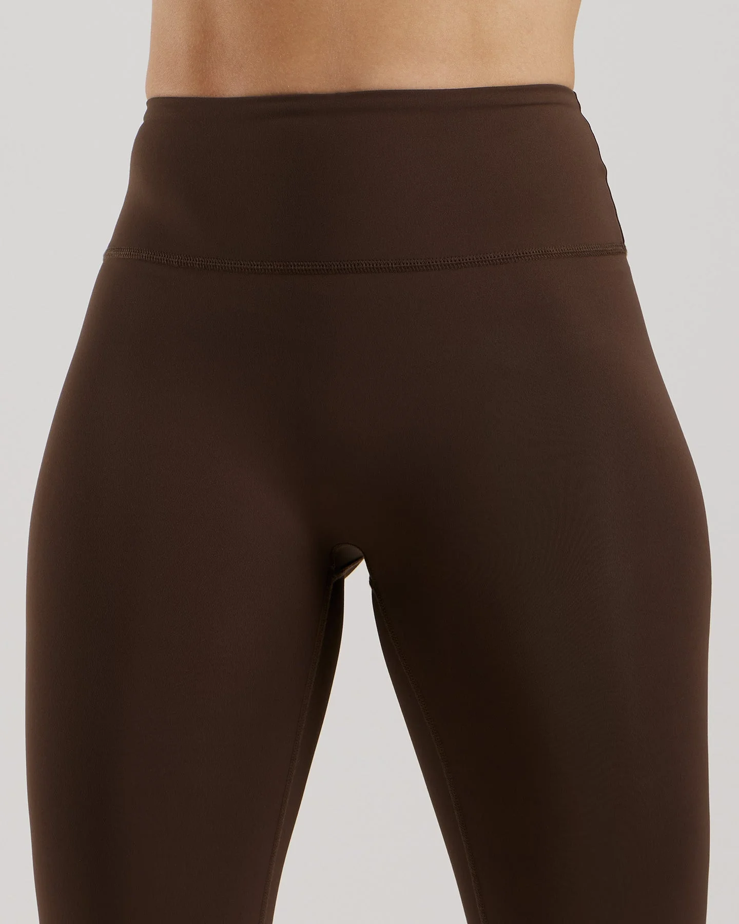 Essential Leggings | Cocoa - Image 4