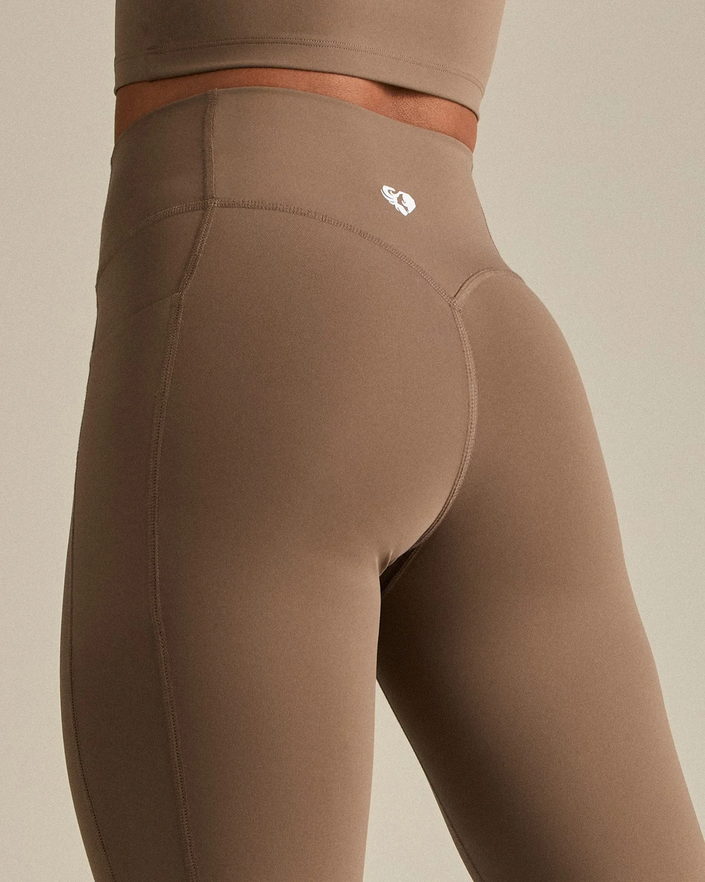 Essential Leggings with Pockets | Caribou - Image 8