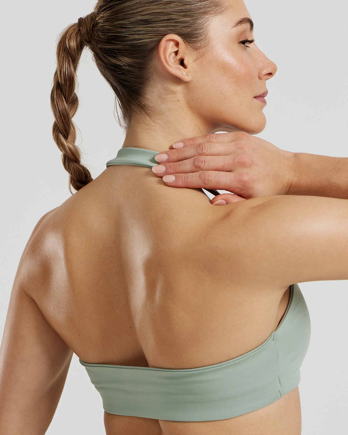 Essential Twist Front Halter Bra | Pistachio - Image 2
