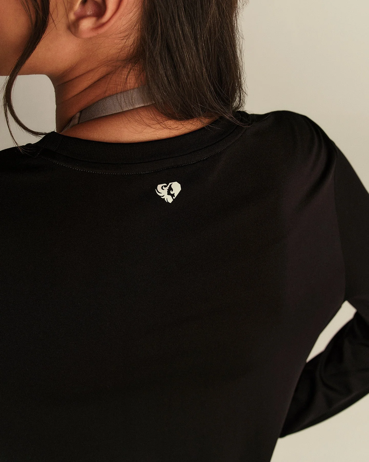 Lightweight Seamless Long Sleeve T-Shirt | Black - Image 4