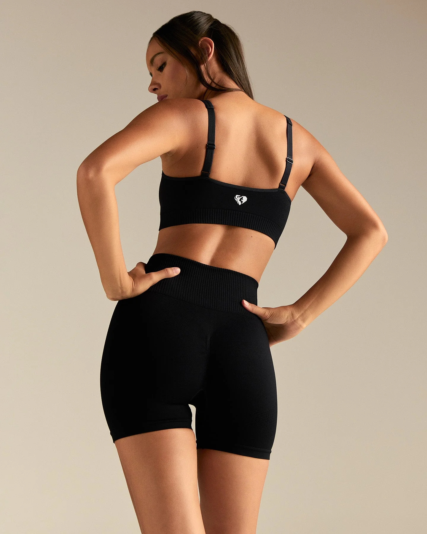 Power Seamless Zip Front Bra | Black - Image 7