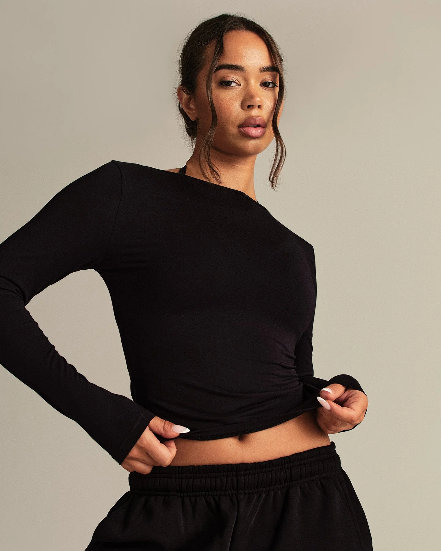 Smooth Contour Long Sleeve Reversible T-Shirt | Black - Image 2