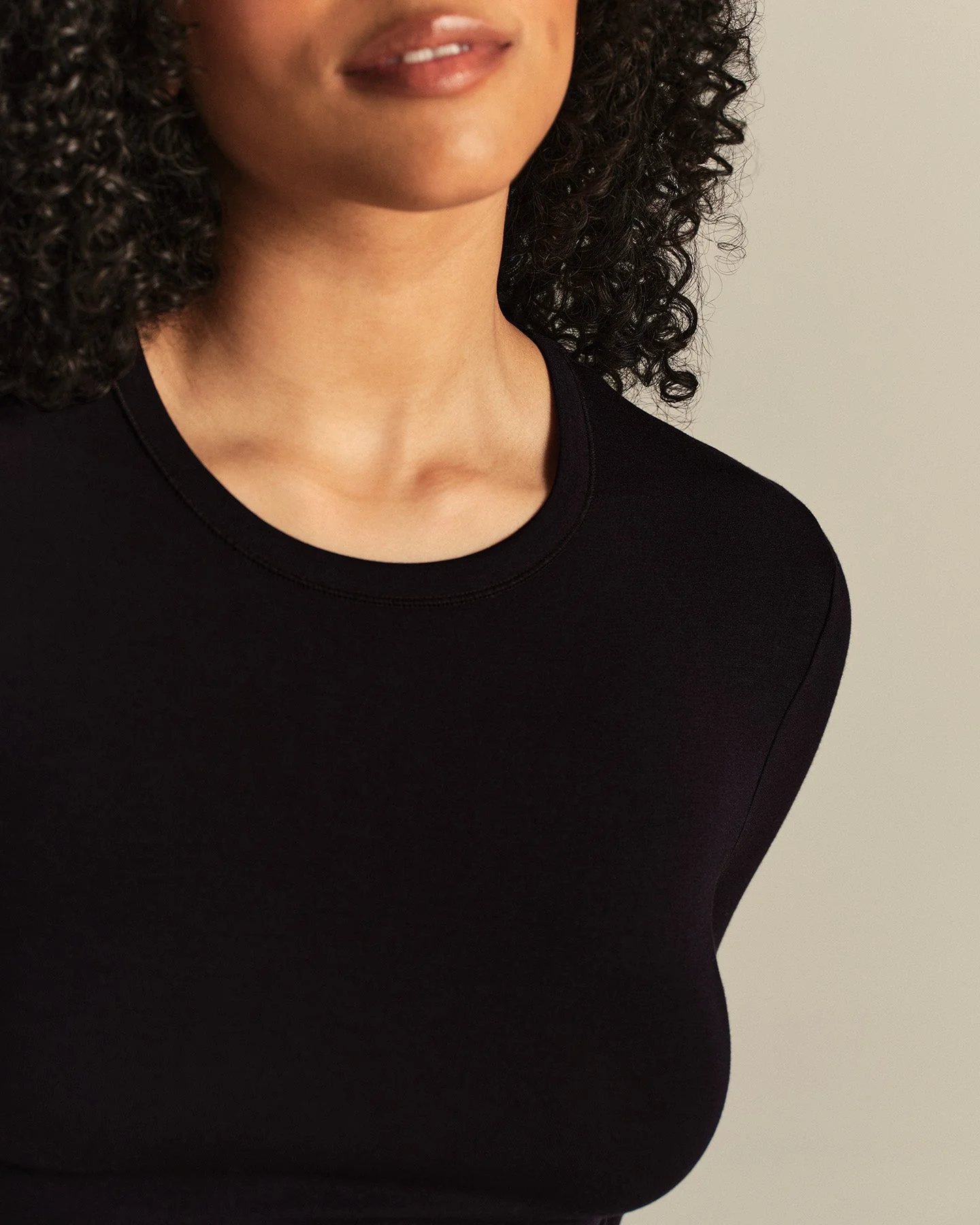 Smooth Contour Midi Crew Neck Long Sleeve T-Shirt | Black - Image 2