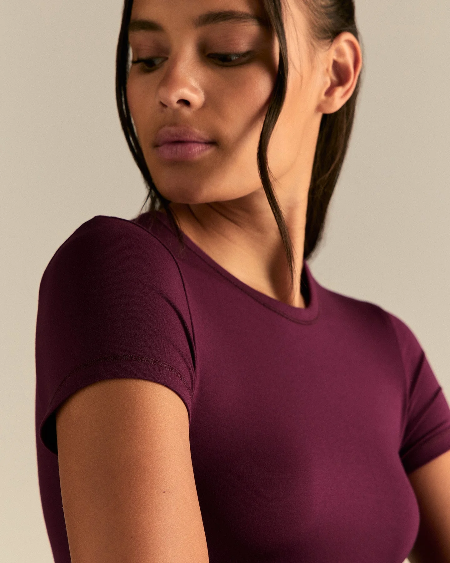 Smooth Contour Midi Short Sleeve T-Shirt | Merlot - Image 7